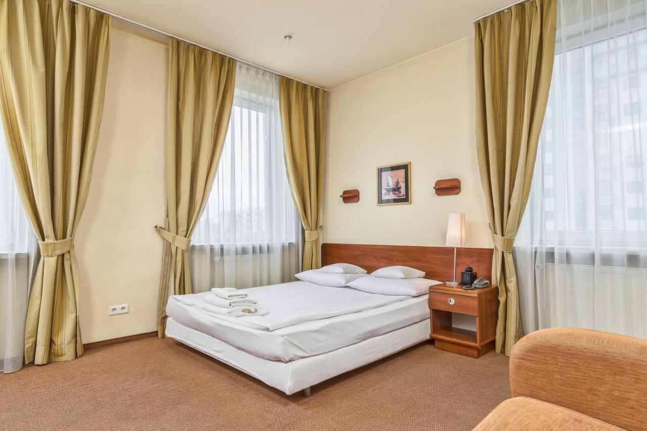 ורשה Hotel Colibra מראה חיצוני תמונה